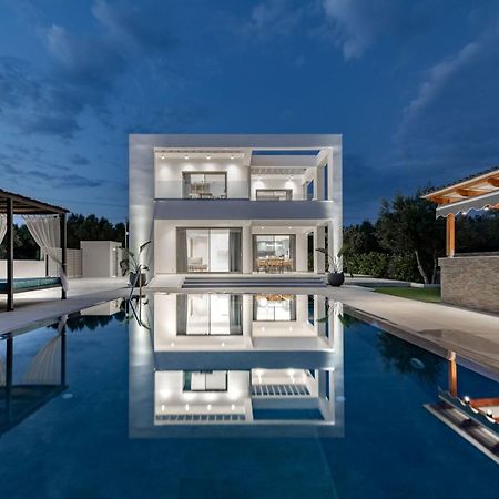 Antonia Villa - Luxurious Serenity With Private Pool, By Zantewize Kalipadhon Luaran gambar