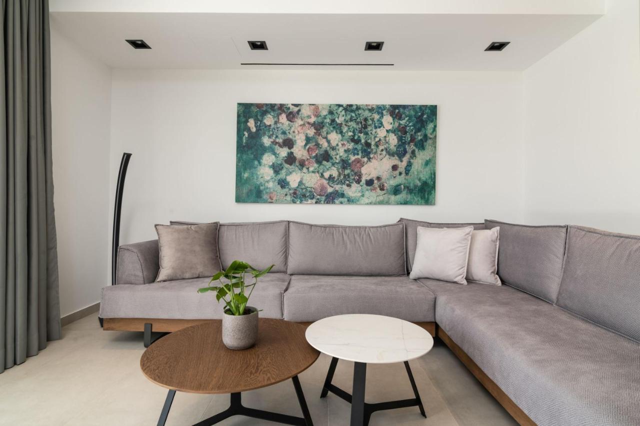 Antonia Villa - Luxurious Serenity With Private Pool, By Zantewize Kalipadhon Luaran gambar