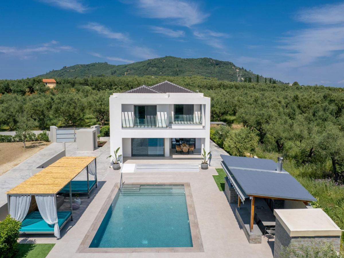 Antonia Villa - Luxurious Serenity With Private Pool, By Zantewize Kalipadhon Luaran gambar