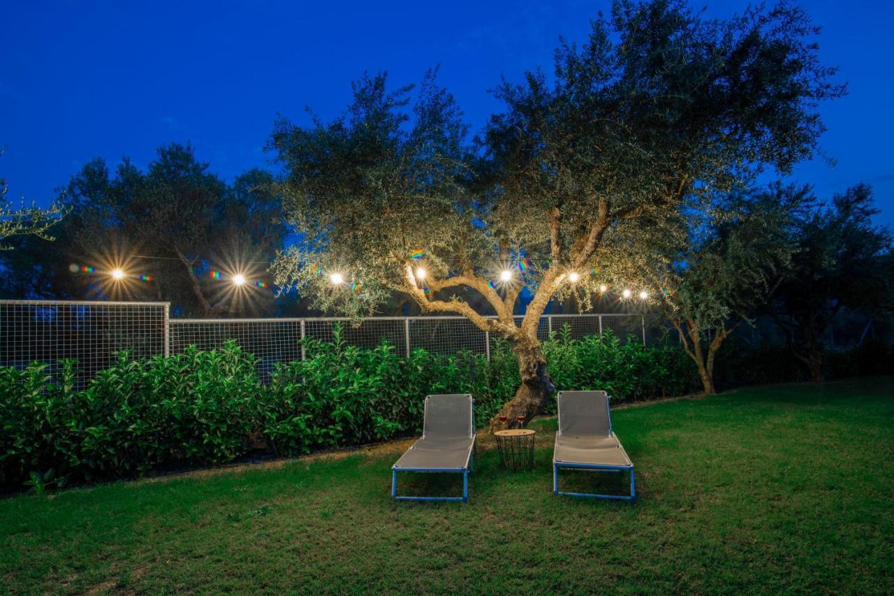 Antonia Villa - Luxurious Serenity With Private Pool, By Zantewize Kalipadhon Luaran gambar