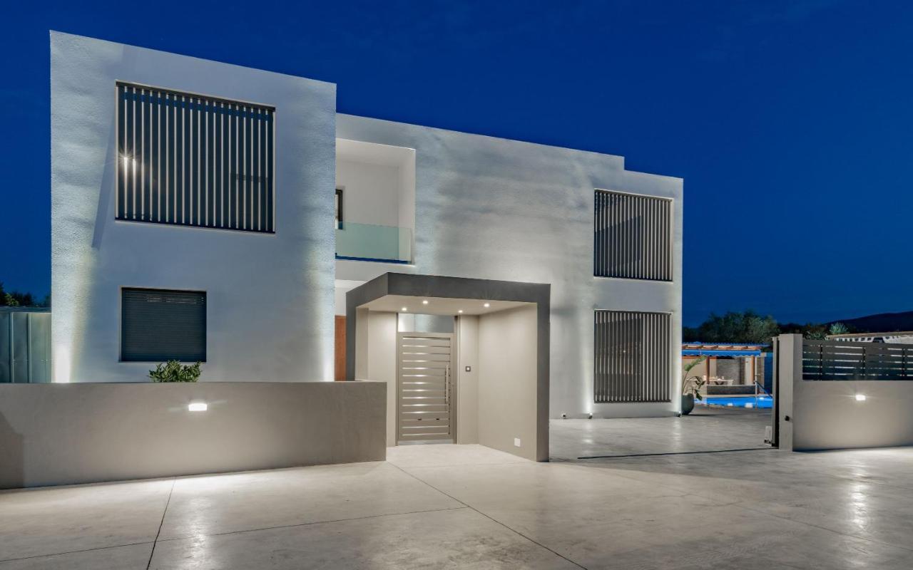 Antonia Villa - Luxurious Serenity With Private Pool, By Zantewize Kalipadhon Luaran gambar