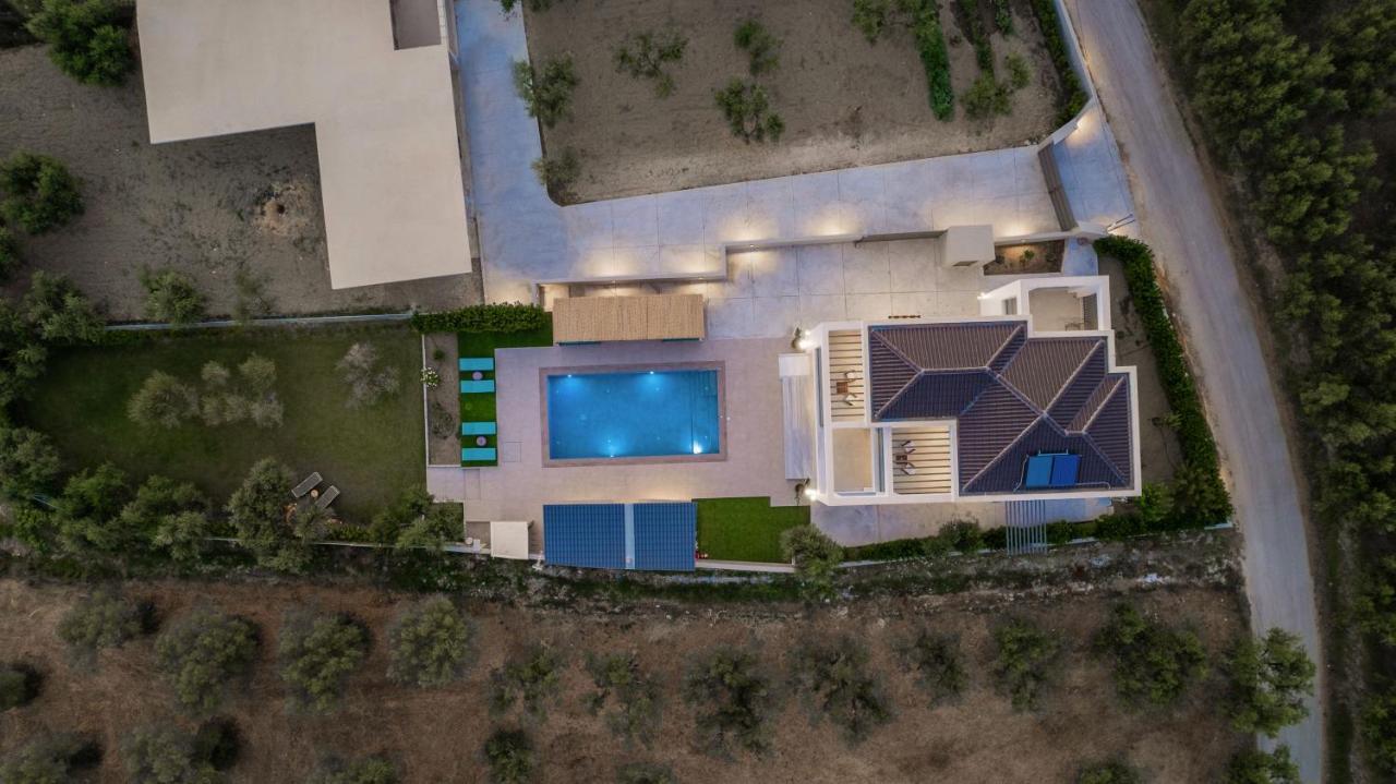Antonia Villa - Luxurious Serenity With Private Pool, By Zantewize Kalipadhon Luaran gambar