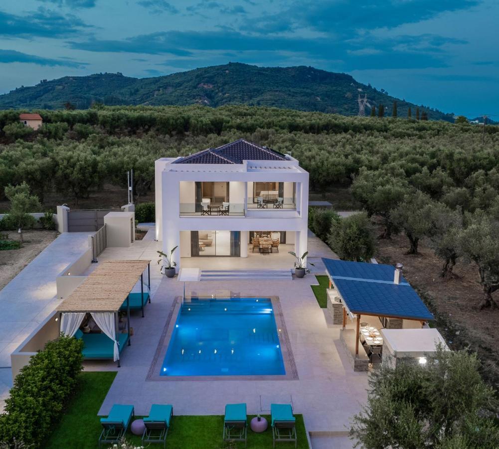 Antonia Villa - Luxurious Serenity With Private Pool, By Zantewize Kalipadhon Luaran gambar